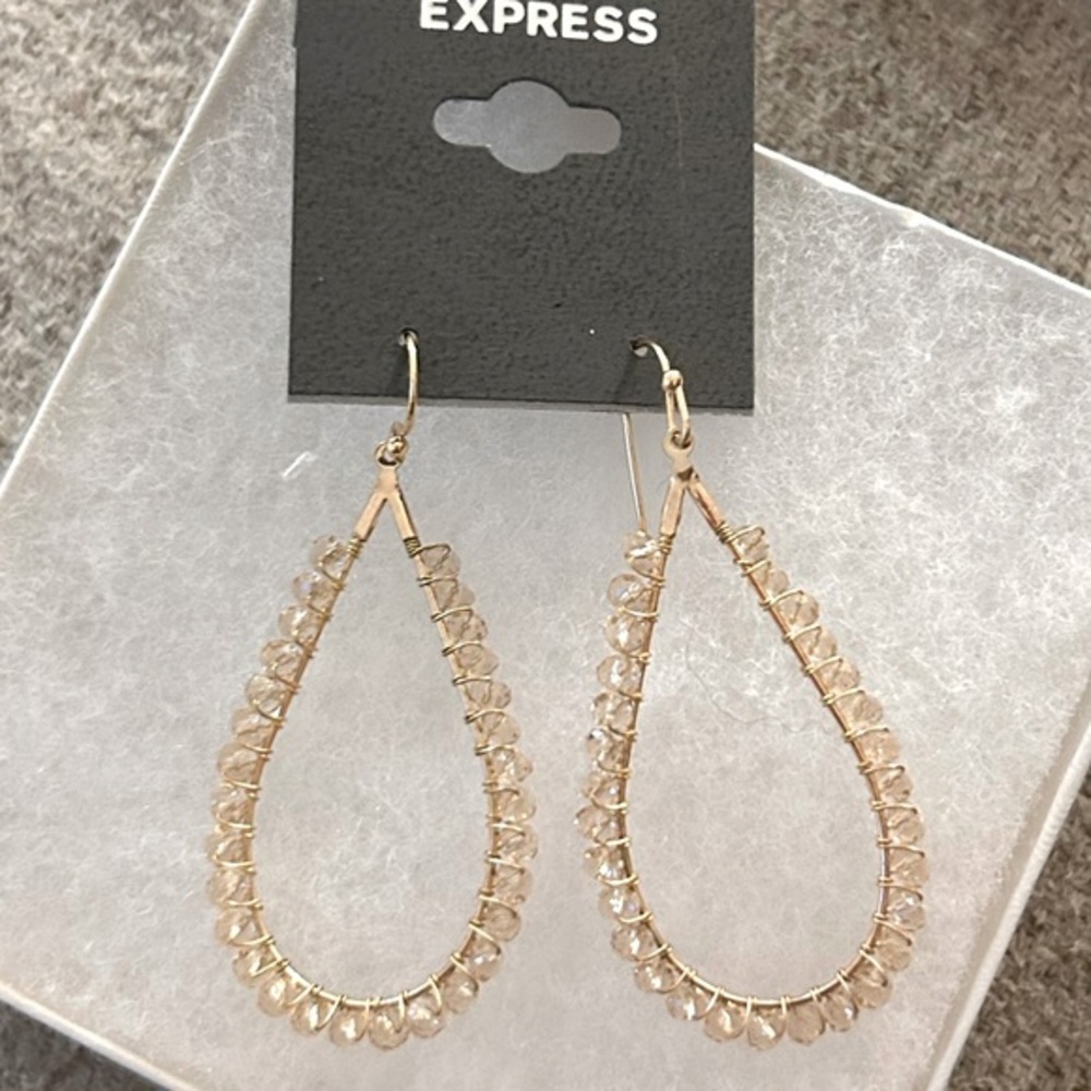 Express teardrop hoop beaded dangle earrings E9